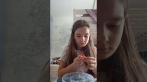 как плести пёрышко из резиночек 🪶