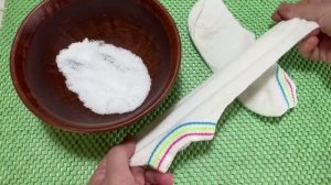 Сделала это на ночь- уже 10 лет ноги НЕ болят! Наутро боль прошла, отёки спали и