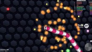 Брайтни играет в slither.io (приколы Sora 2)