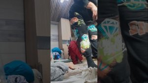 Собираемся со Снежком в клинику к собачке с ампутированной лапой