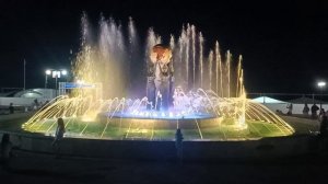 Поющий фонтан. Сириус ,набережная. Бархатные Сезоны .