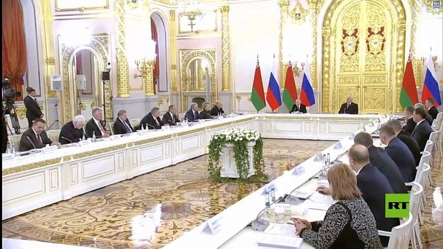 بوتين: روسيا وبيلاروس تتعاونان بشكل وثيق في السياسة الخارجية والدفاع смотреть онлайн