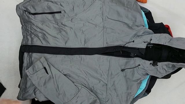 Куртки термо спорт трекинг softshell секонд оптом 5 пак