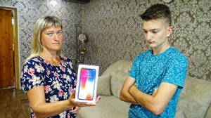 ГРИФЕР УКРАЛ 80 000 РУБЛЕЙ У МАМЫ В РЕАЛЬНОЙ ЖИЗНИ И КУПИЛ АЙФОН!
