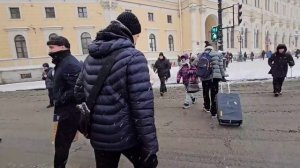 Irina hindi life/Уезжаем из СПб В Москву. Скорый поезд Сапсан. Тёплая встреча в семье Светланы.