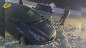 В РАЙОНЕ Ж/Д ВОКЗАЛА В ЖЕЛЕЗНОГОРСКЕ СТОЛКНУЛИСЬ ДВА АВТОМОБИЛЯ
