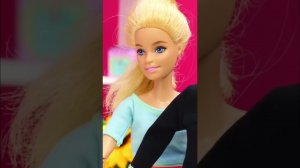 Барби в ЧЁРНОМ! ЭТО РАЗРУШАЕТ все стереотипы! 🖤😱 #Barbie #длядетей #shorts