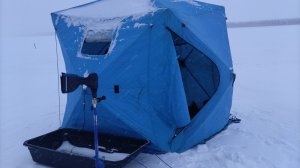 Погоняли полосатых около дома в -34. Ждем тепла. Палатка,мормышка.