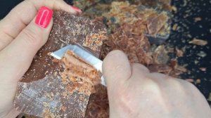 Резка дегтярного мыла,жмяканье мыльной крошки😉