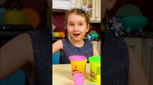 Весёлая игра с пластилином 🧁 Плей-До #пластилин #весело #игрушки