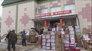 На передовую отправили автомобили, генераторы, маскировочные сети и овес для лошадей