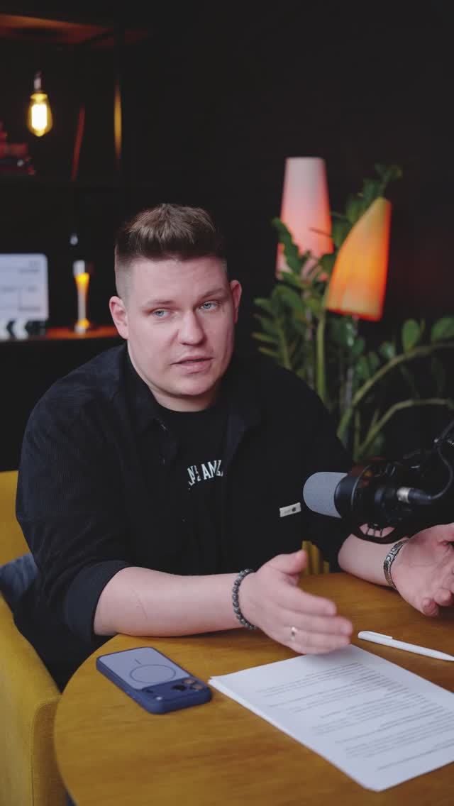 Подкаст ведущий Игорь Мироненко и музыкант Сергей Козлов смотреть онлайн