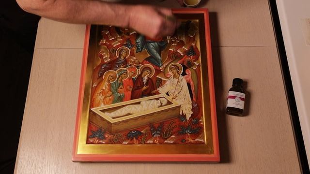 Двухслойное покрытие иконы с 