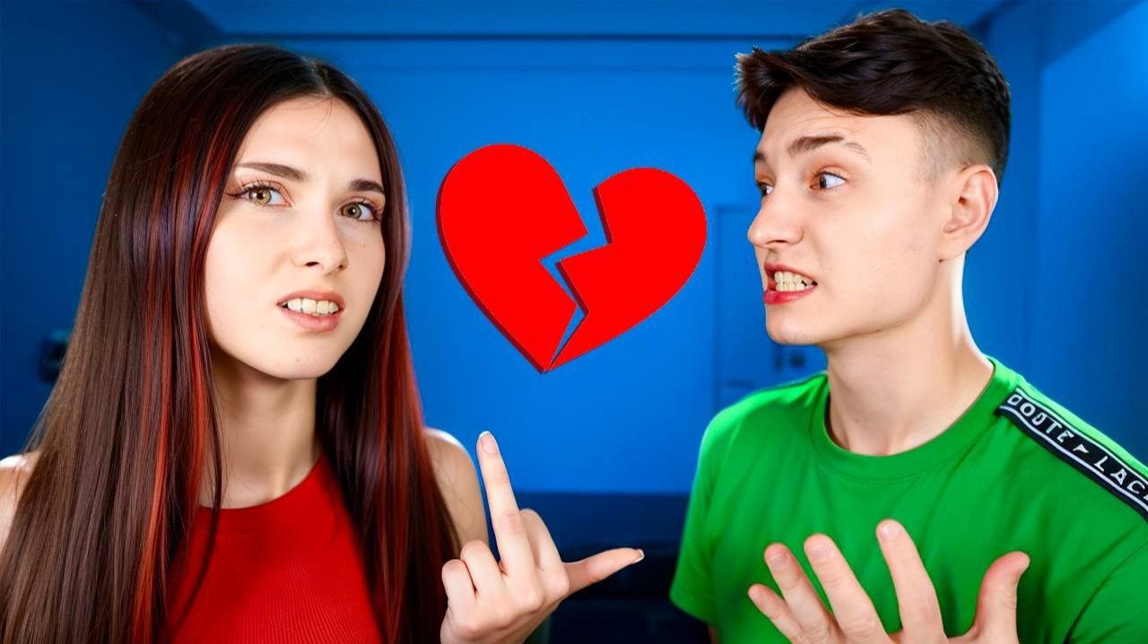 ХЕЙТЕРША ПОССОРИЛА НАС С ЛЕНОЙ на Сервере в Майнкрафт.. смотреть онлайн