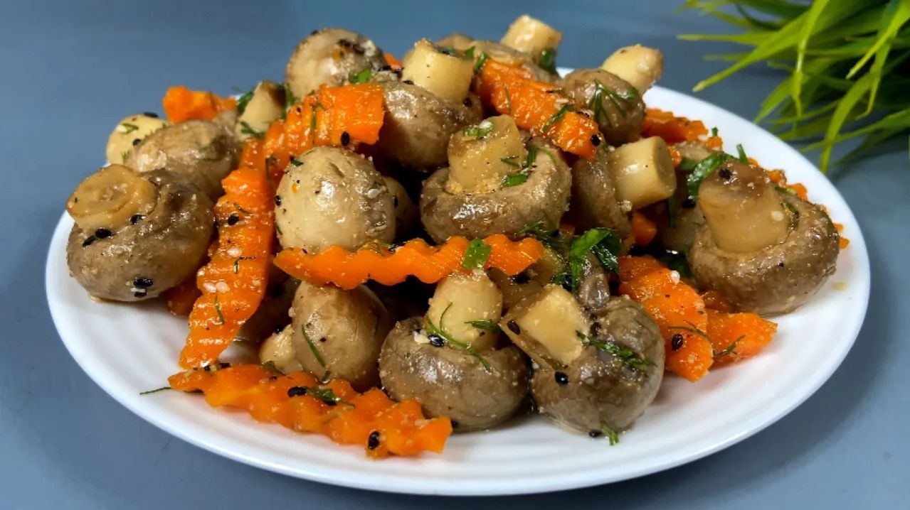 Рецепт из вагона РЕСТОРАНА! Шампиньоны "Столичные" МИНИМУМ ингредиентов, а вкусно НЕВЕРОЯТНО! смотреть онлайн