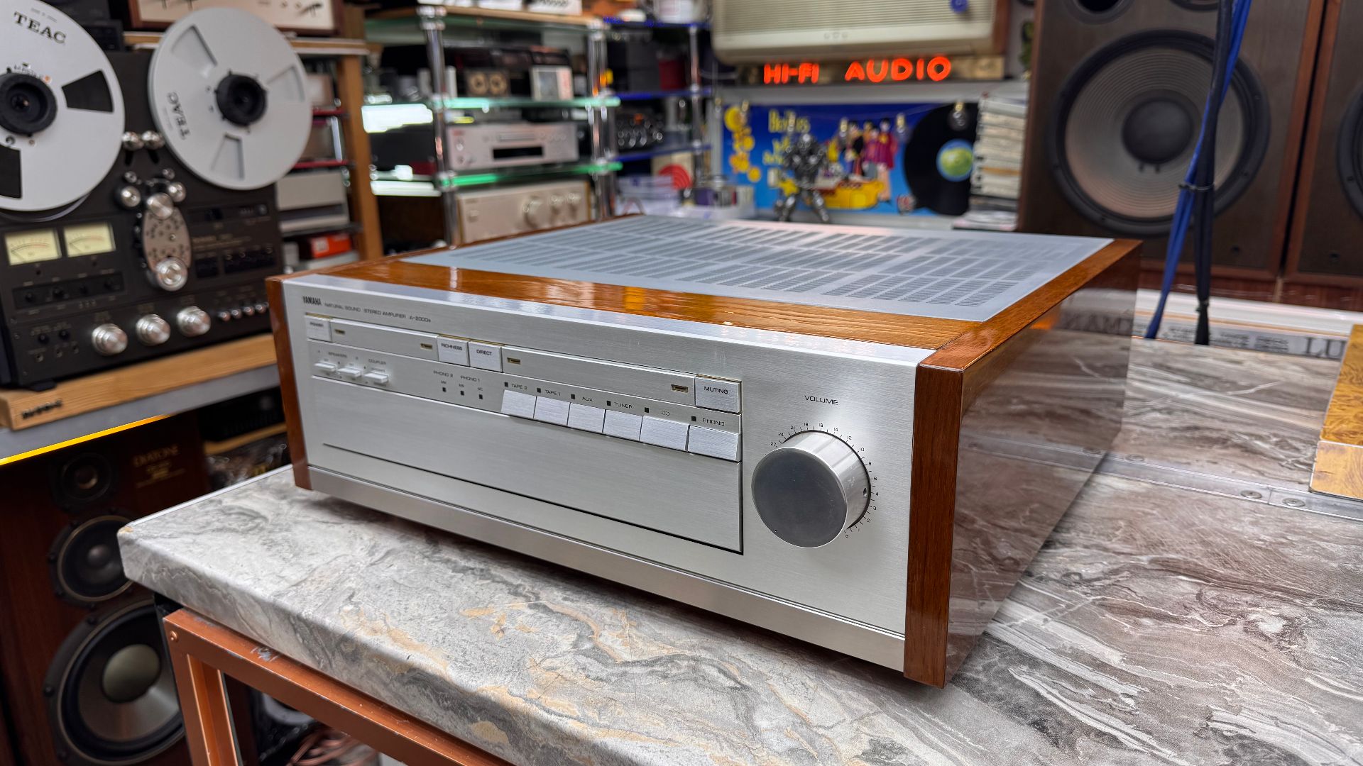 YAMAHA A-2000a прослушивание продолжается...