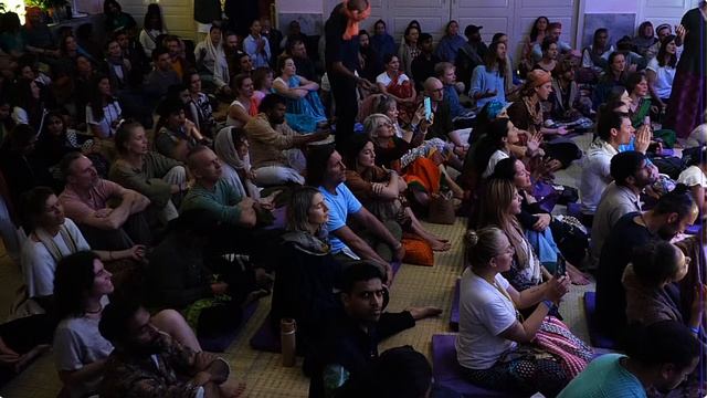 2026.02.25 Rishikesh kirtan Fest Madhava prabhu смотреть онлайн