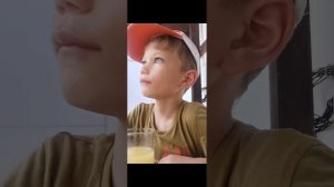 Как вам наш отель (это наш третий остров)