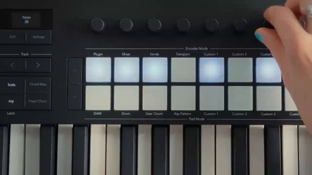 Novation Launchkey Walkthrough_ Creative Tools _ DAW control _ Included software смотреть онлайн