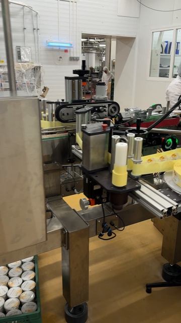 Этикетировочный автомат  NOVA SILVER 3_2 для самоклеющейся этикетки(коническая тара)