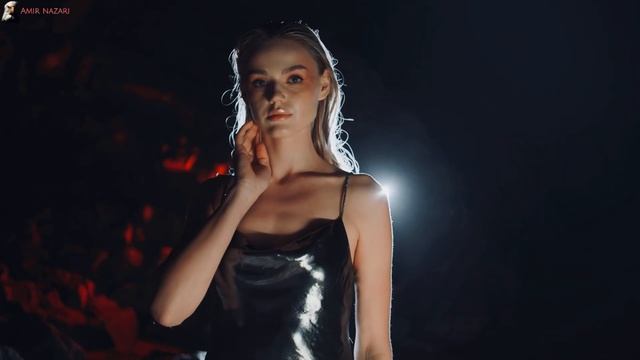 Amir Nazari - Wake Up смотреть онлайн