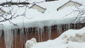 РИСК НАД ГОЛОВОЙ