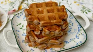 Даже без яиц и молочных продуктов можно приготовить нежные, мягкие вафли с хрустящей корочкой