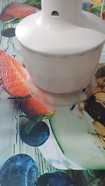 Готовим коктейль из мороженого.Вкусный коктейль. Быстро. смотреть онлайн