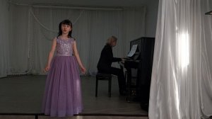 Полякова Аделина. Г.Гладков "Песня Суок" из мультфильма Три толстяка. РНП Посею лебеду на берегу