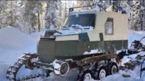 Ремонт гусеничного вездехода прямо в тайге