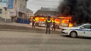 В Ставрополе сегодня днем полыхал троллейбус