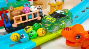 СТРОИМ ГОРКУ ДЛЯ ШАРИКОВ С МАШИНКОЙ КАТАЕМ ШАРИКИ ДЛЯ ДЕТЕЙ ДЕТСКИЙ КАНАЛ ИГРАЛКИ-ЗАЛИПАЛКИ