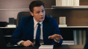 Начальник узнал о разводе сотрудницы и решил подкатить