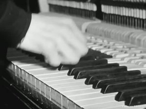 1975 год. Тюмень. Настройщик инструментов