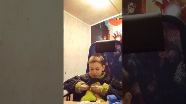 я собираю зверят из лего