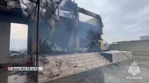 В поселке Новый Чиркей Кизилюртовского района загорелся мебельный салон