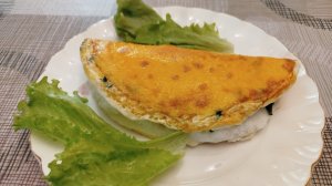 Французский омлет с зеленью, без молока.