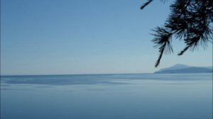 Я придумываю сказки.