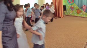 Весенний букет для мамы: 8 марта в группе "Буратино" 🌷💐 Детский сад "Золотой Ключик", Тюмень