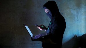 Мошенники обманывают россиян, притворяясь соседями