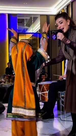 Маленькая девочка танцует лучше всех 🔥👏