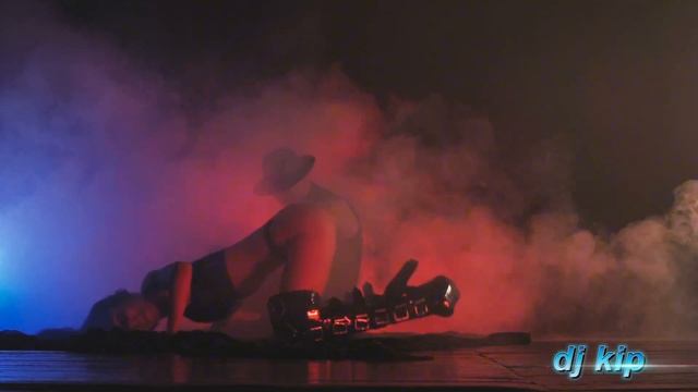 DJ Kip - Roads Of Time (Eurodance Super Hit) смотреть онлайн