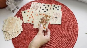 Червонная дама. Что у неё в жизни происходит? Гадание на игральных картах