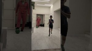 играют Р. Воря против ПутиловскогоГамера!!!!