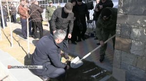 Память пятерых участников СВО увековечили в Ботлихе