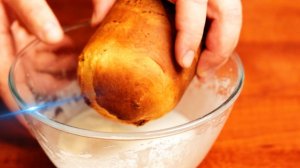 КАК ПРИГОТОВИТЬ ГЛАЗУРЬ ДЛЯ КУЛИЧА ЗА 1 МИНУТУ. САМЫЙ ПРОСТОЙ РЕЦЕПТ ГЛАЗУРИ.