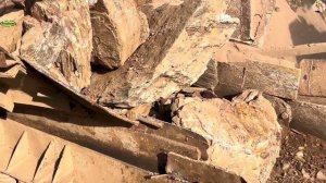 Строительство, дробление щебёнки