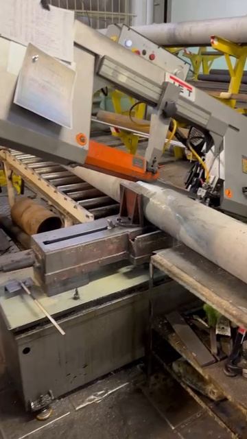 Распиловка толстостенный нержавеющей трубы