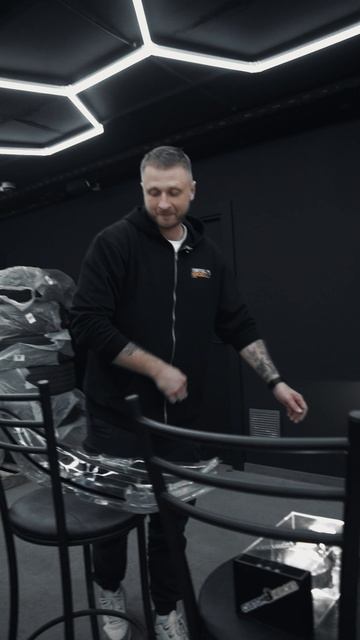 Показываем наглядное отличие затертых стекол от новых