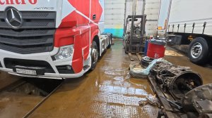 Дальнобой по России🇷🇺 Накрылся блок ABS. Установка амортизаторов фирмы ROSTAR на Mercedes Actros